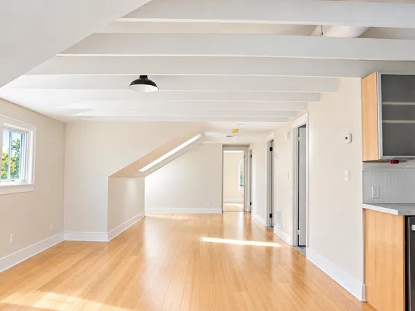 82 Dexter St Floor 3, Providence, RI 02909