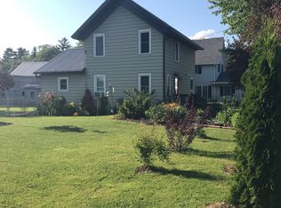 N5845 County Road C, Cecil, WI 54111