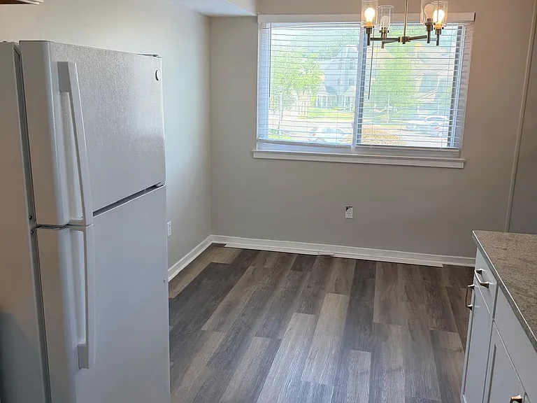 2202 Sandra Rd — Photo 10