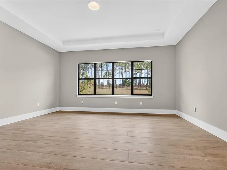 16130 Pendio Dr — Photo 25