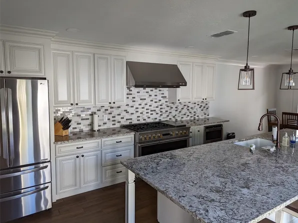 2621 Country Club Blvd, Sugar Land, TX 77478