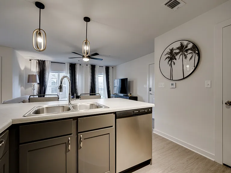 Brentwood Apartments — Photo 50