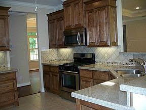 5th image of 48 Blush Hill Dr