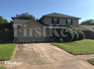 7717 Castillo Rd, Fort Worth, TX 76112