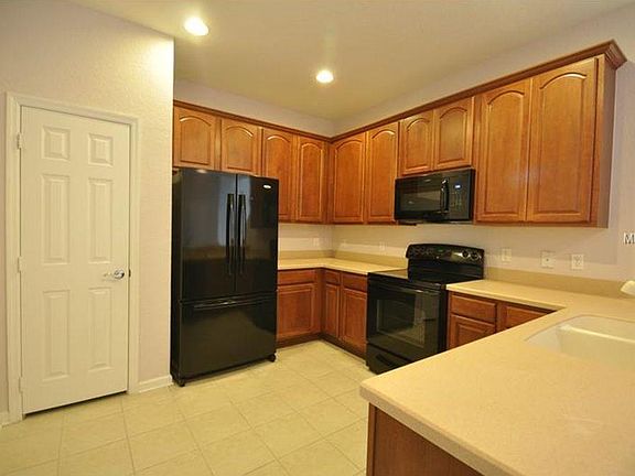 4th image of 1466 Shallcross Ave