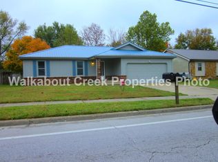2540 S Fort Ave, Springfield, MO 65807