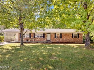 745 Elkmont Rd, Knoxville, TN 37922
