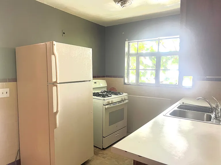 1118 Winfield Ave #3 — Photo 5