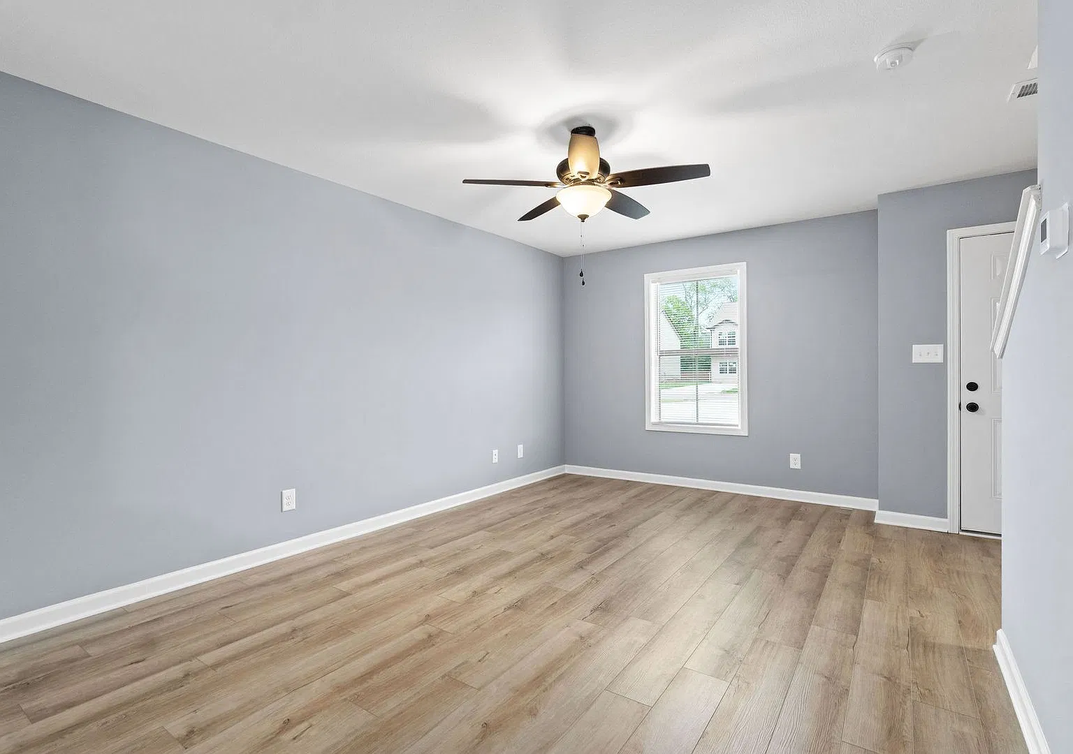 288 Smithson Lane — Photo 4