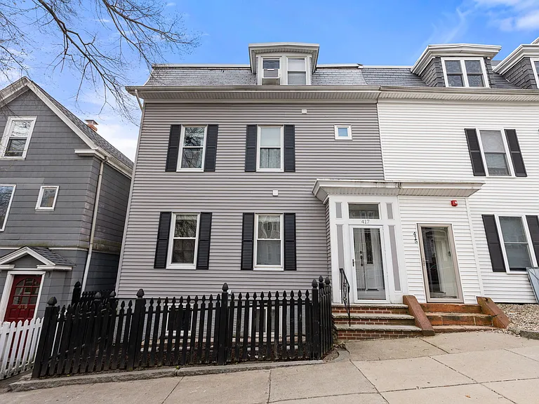 417 E 7th St #1 — Photo 30