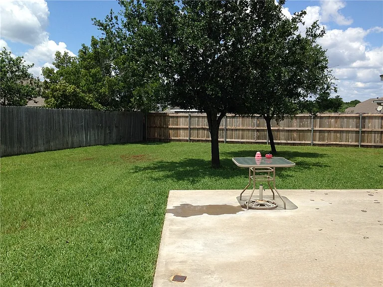 1200 Baywood Ct — Photo 32