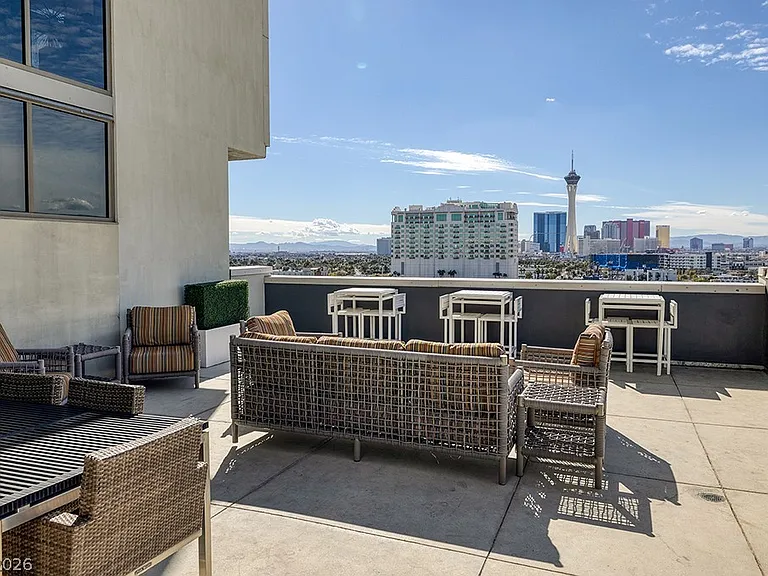 353 E Bonneville Ave #233 — Photo 33