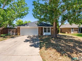 2140 Northglen Dr, Clovis, NM 88101