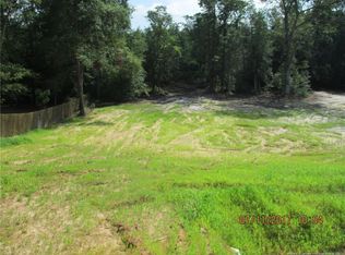 229 Oakmont Dr, Raeford, NC 28376