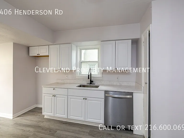 3406 Henderson Rd — Photo 3