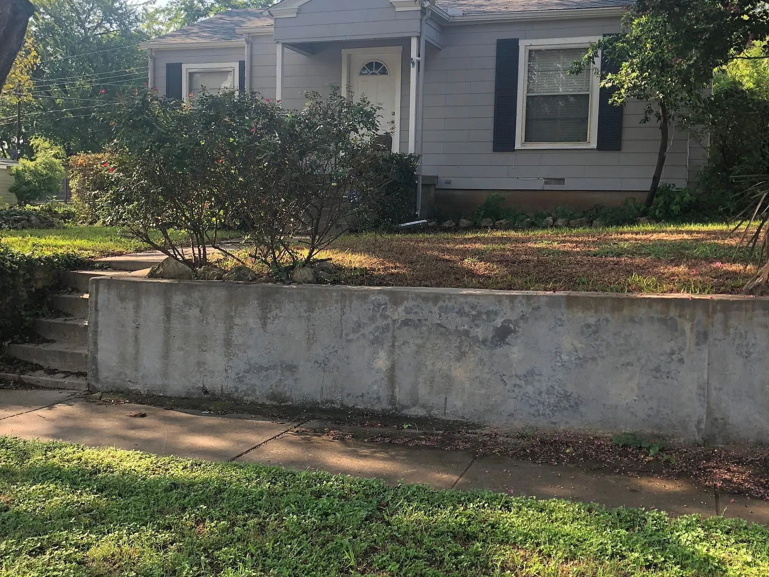 3 bed, 1090 sqft, $1,850 — Photo 2