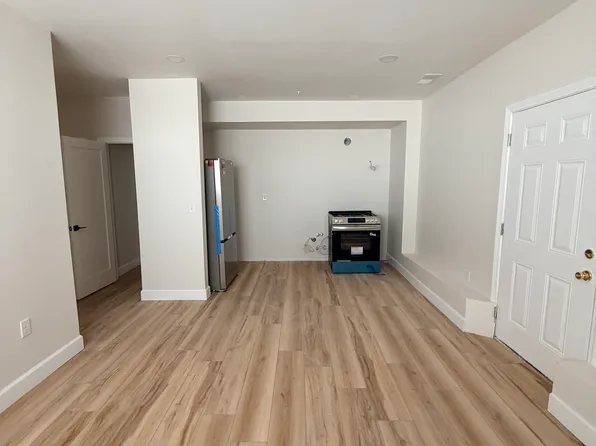 44 Warner St, Hamden, CT