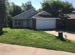 48 Cheryl Cir, Bentonville, AR 72712
