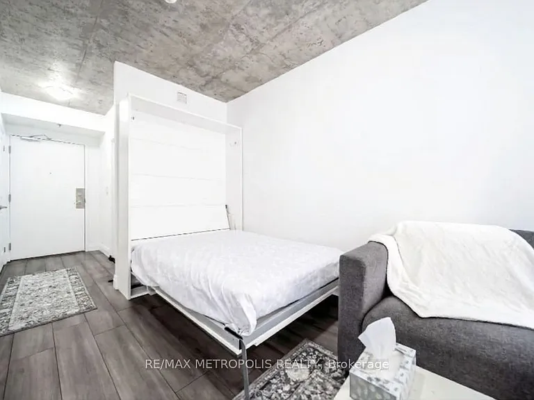 1900 Simcoe St N #413 — Photo 3