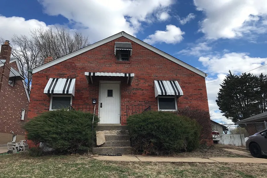 7116 Field Ave photo 1