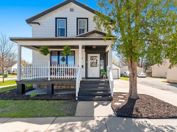 1034 Cherry St, Green Bay, WI 54301