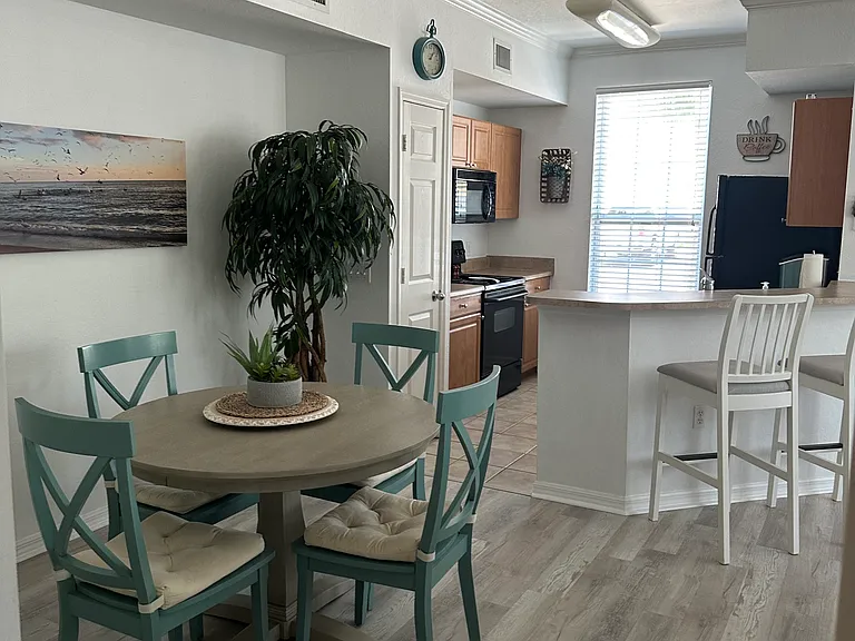 5581 Rosehill Rd #101 — Photo 4