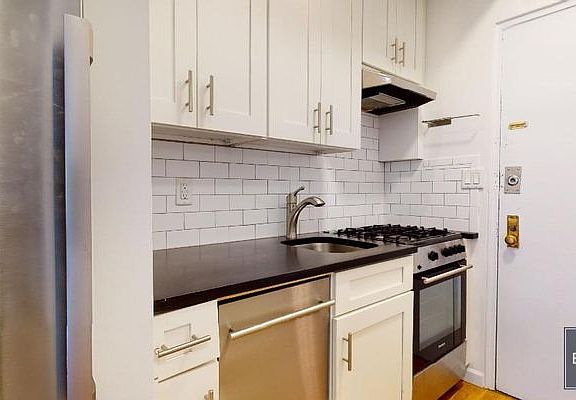 3rd image of 354 E 83rd St APT 3H