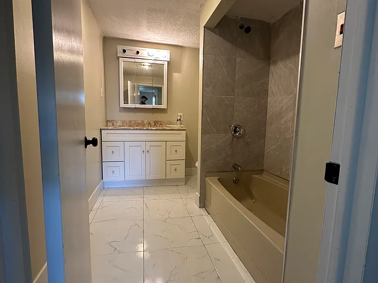 191 Stanton St #1 — Photo 4