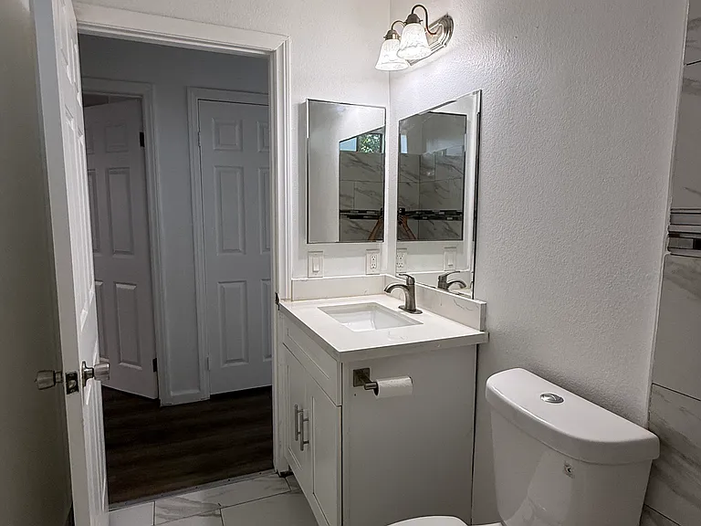 145 S 2nd Ave #1 — Photo 4