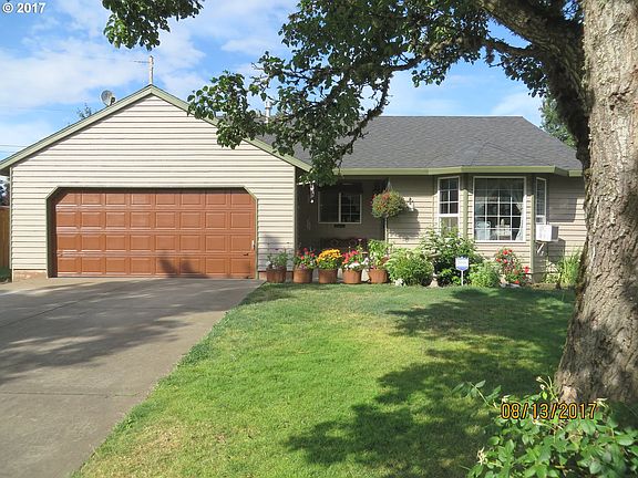 2nd image of 1425 Marlys Ct