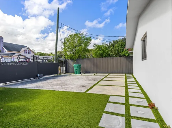 1 NW 60th St, Miami, FL 33127