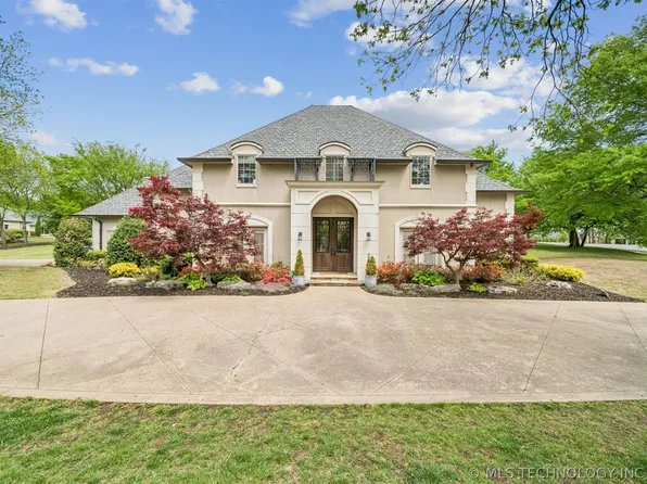 6960 Fox Briar Dr, Tulsa, OK 74132