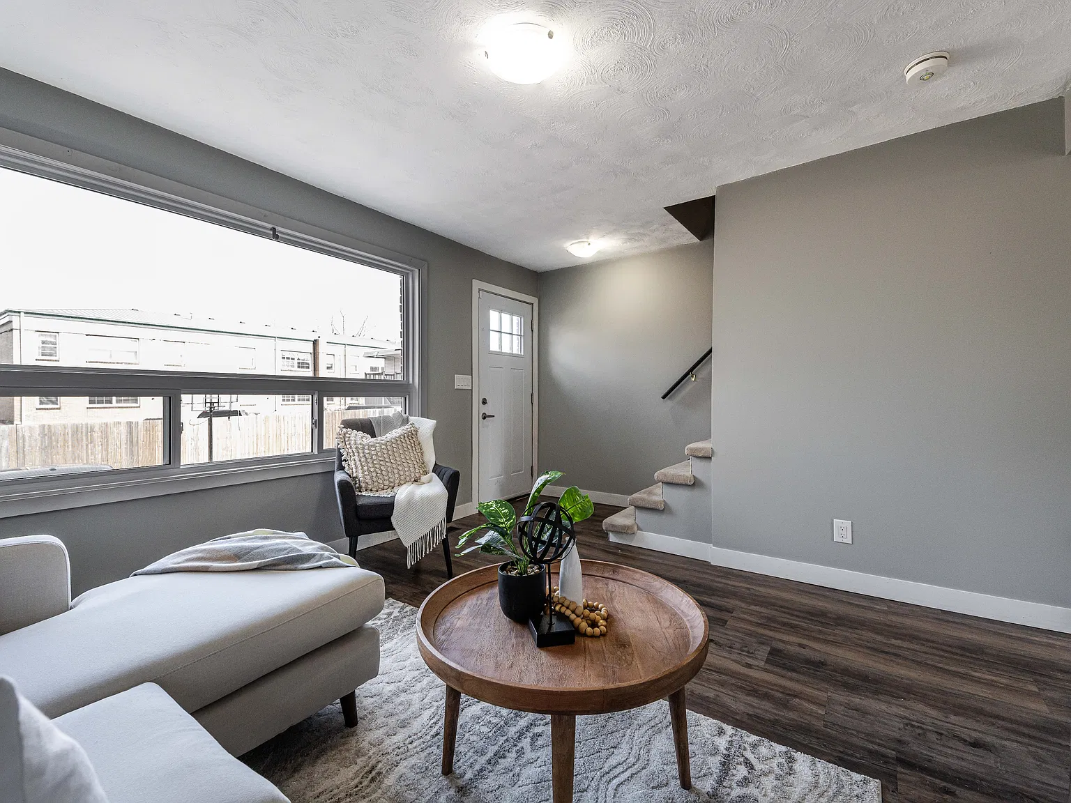 2 bed, 1.5 bath, $1,600 — Photo 3