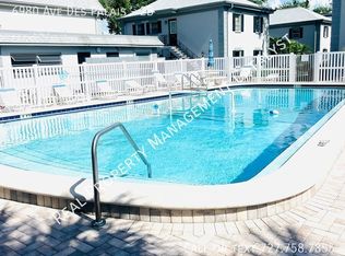 6980 Avenue Des Palais UNIT 2B, South Pasadena, FL 33707