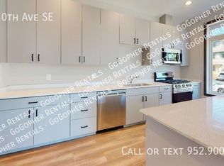631 10th Ave SE, Minneapolis, MN 55414