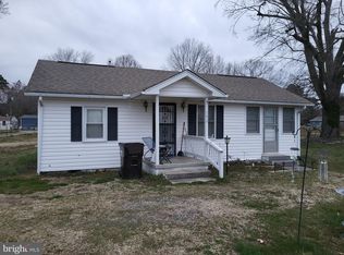 190 Chatham Village Rd, Montross, VA 22520