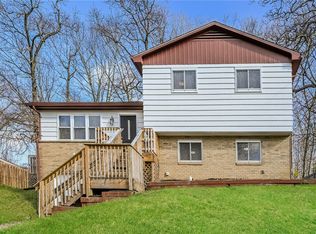 1379 Lincoln Dr, Monaca, PA