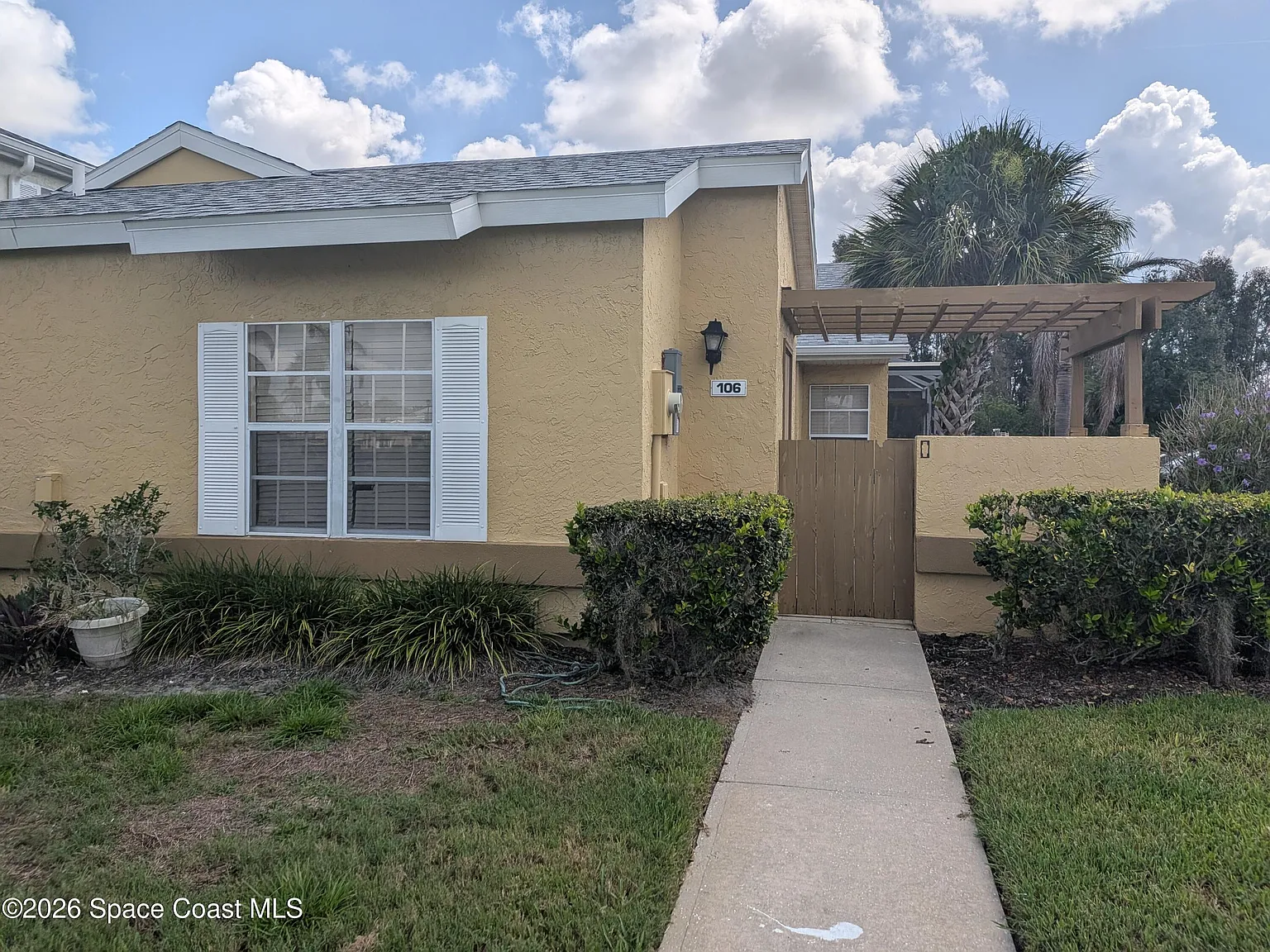 2 bed, 2.0 bath, 836 sqft, $1,800 — Photo 1