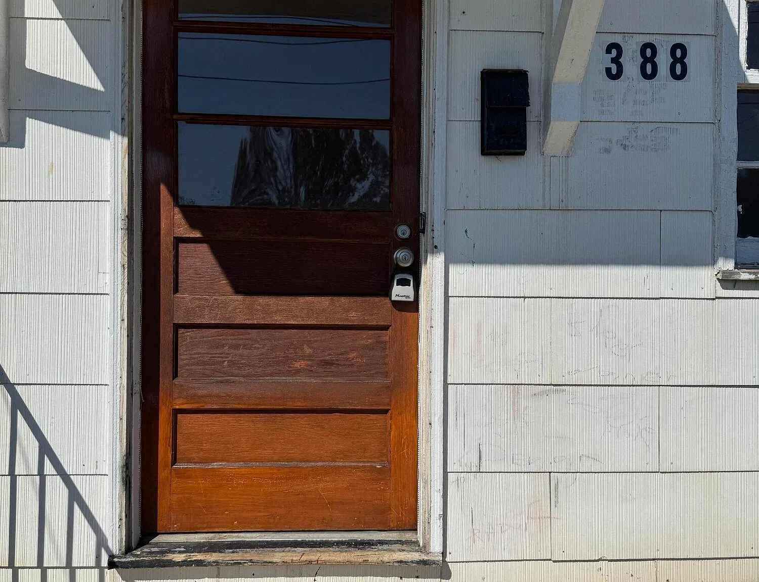 2 bed, 1.0 bath, 780 sqft, $793 — Photo 2