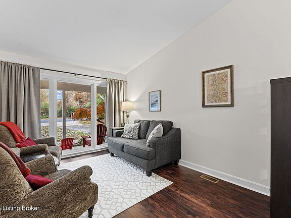 5th image of 9207 Earlham Dr