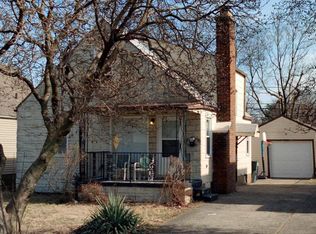 704 S Napoleon Ave, Columbus, OH 43213