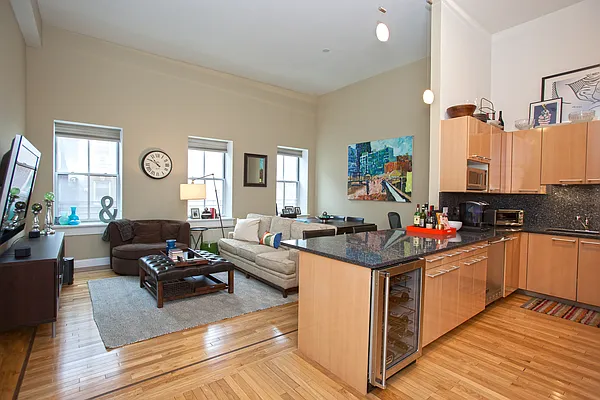 Rented by Evans Real Estate | media 2