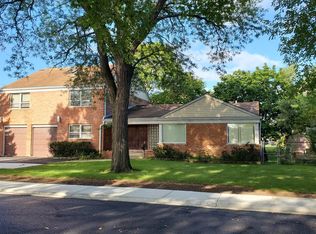 8352 N New England Ave, Niles, IL