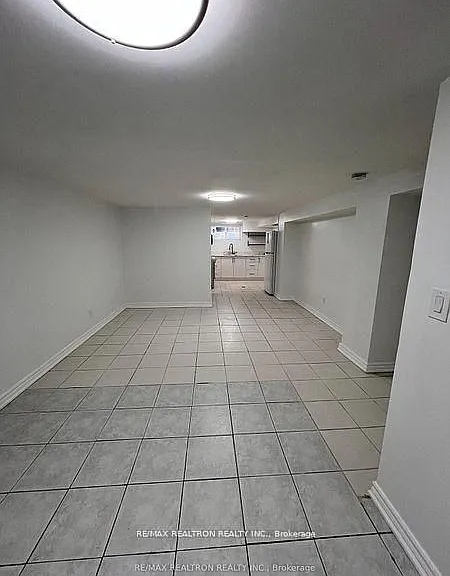 77 Highland Park Blvd — Photo 3