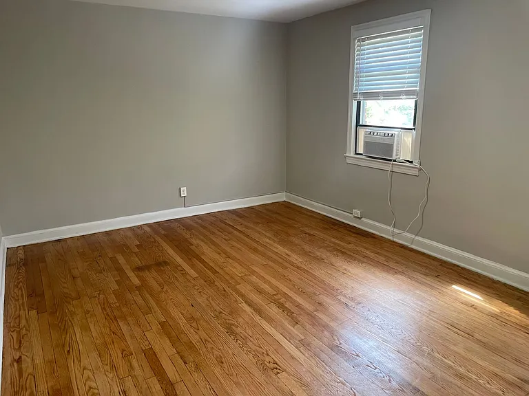1178 Morse St NE — Photo 10