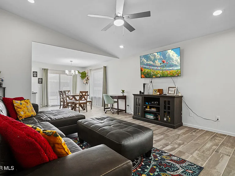 15220 Apex Ct — Photo 18