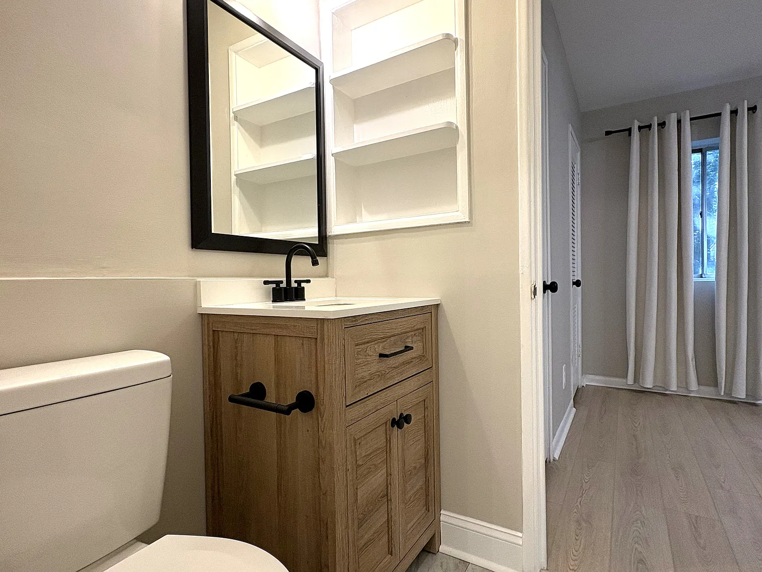 2 bed, 1.5 bath, 980 sqft, $1,975 — Photo 4