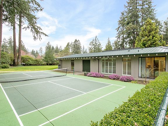 5th image of 11825 Gravelly Lake Dr SW