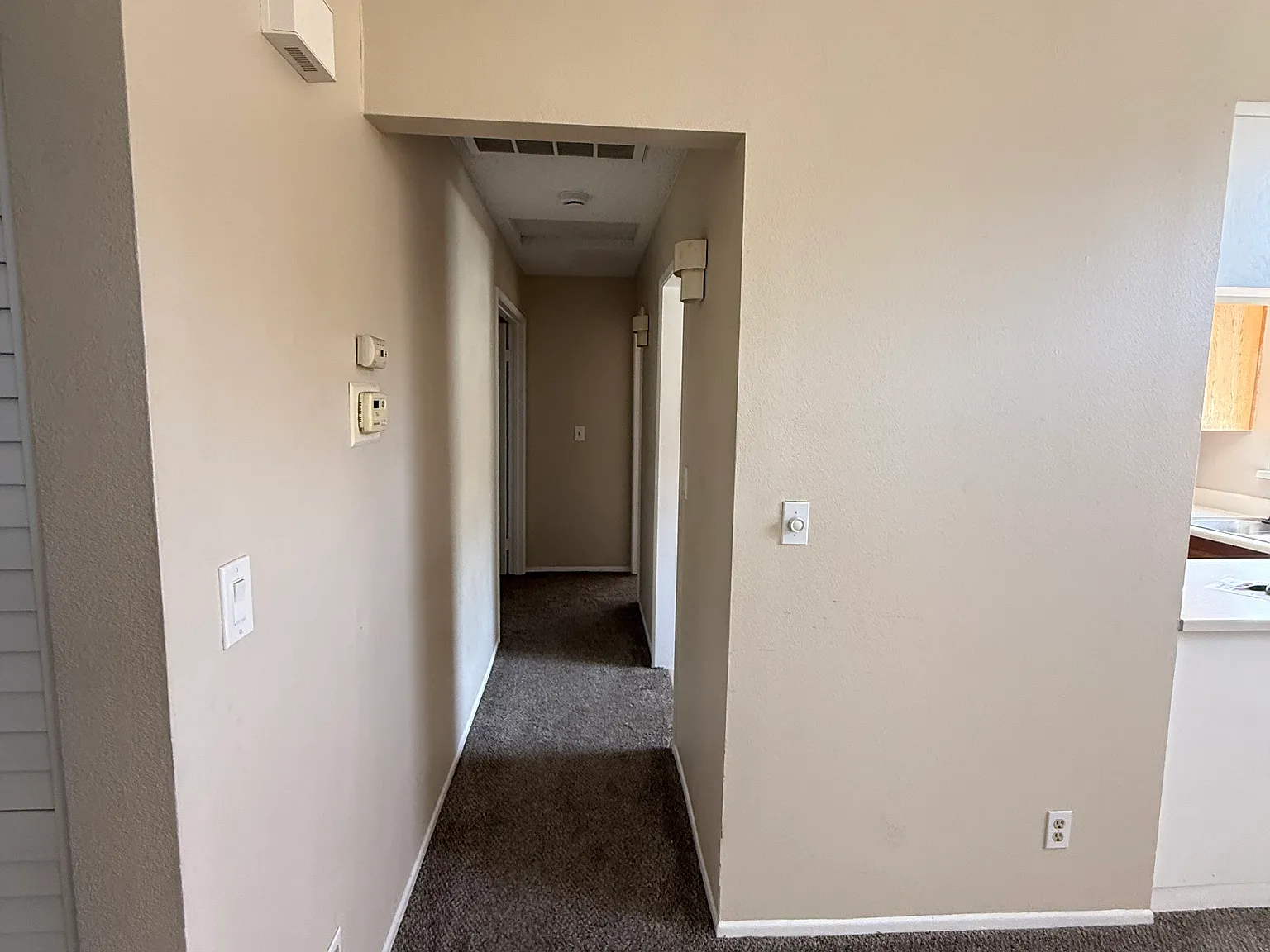 3 bed, 1094 sqft, $2,800 — Photo 4