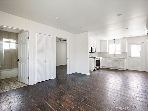 4th image of 10972 McKinley Ave #1/4